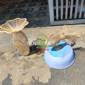 ĐÈN CON CÁ VÀ BÌNH HOA MÂY TRE ĐAN