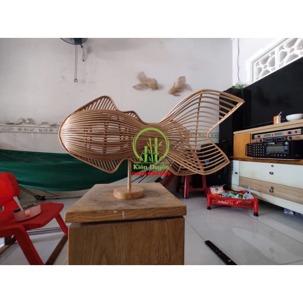 ĐÈN CON CÁ MÂY TRE ĐAN KD09